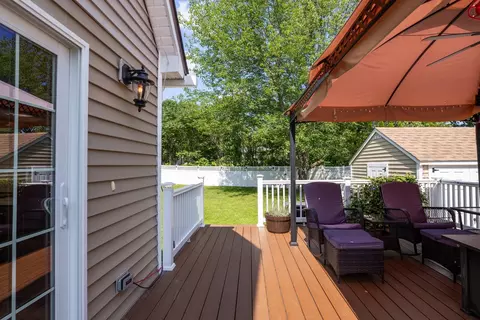 Exterior - 42 Dorothy Dr, Epping, NH 03042 photo 9 of 9