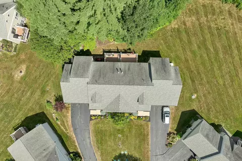 View/Area - 13 Mill Pond Rd, Brentwood, NH 03833 photo 1 of 6
