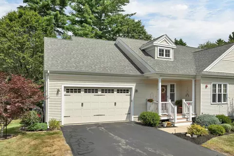 Exterior - 13 Mill Pond Rd, Brentwood, NH 03833 photo 8 of 11