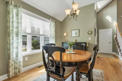 Dining - 13 Mill Pond Rd, Brentwood, NH 03833 photo 1 of 3