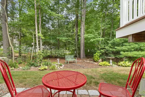 Exterior - 13 Mill Pond Rd, Brentwood, NH 03833 photo 6 of 11