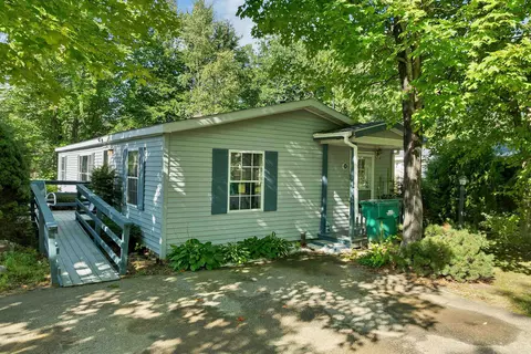 20 Lilac Ln, Belmont, NH 03220