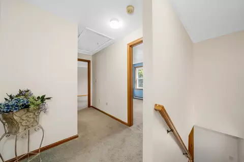 Entry Way - 2 Morrison Rd, Windham, NH 03087 photo 5 of 7