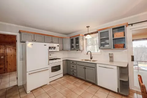 Kitchen - 95 E Side Dr, Concord, NH 03301 photo 3 of 3