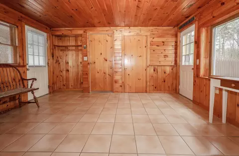 Entry Way - 95 E Side Dr, Concord, NH 03301 photo 1 of 1