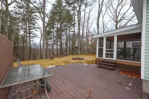 Exterior - 95 E Side Dr, Concord, NH 03301 photo 5 of 8