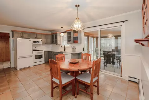 Kitchen - 95 E Side Dr, Concord, NH 03301 photo 2 of 3
