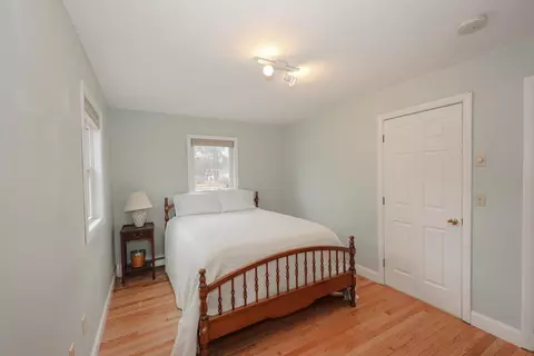 Bedroom - 95 E Side Dr, Concord, NH 03301 photo 5 of 9