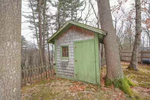 Exterior - 95 E Side Dr, Concord, NH 03301 photo 4 of 8