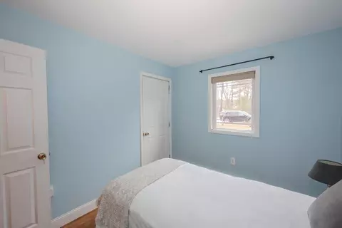 Bedroom - 95 E Side Dr, Concord, NH 03301 photo 3 of 9