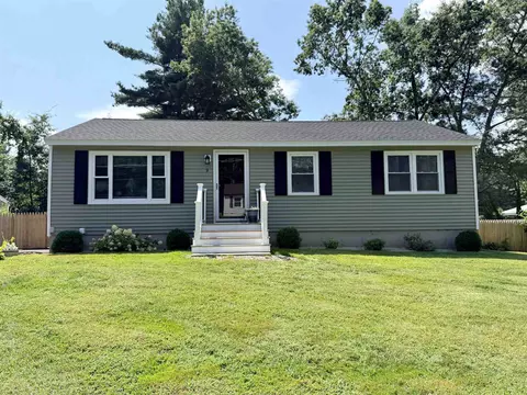 9 Pacific Blvd, Nashua, NH 03062