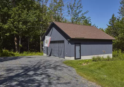 Exterior - 13 Circle View Dr, Dover, VT 05356 photo 8 of 8