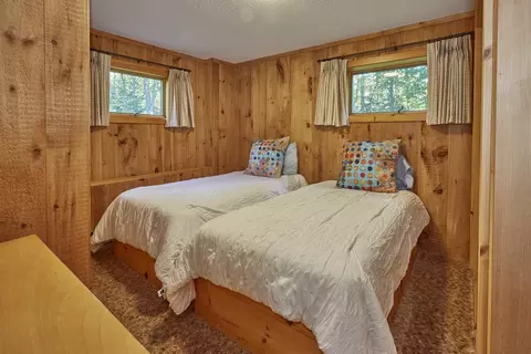 Bedroom - 13 Circle View Dr, Dover, VT 05356 photo 10 of 10
