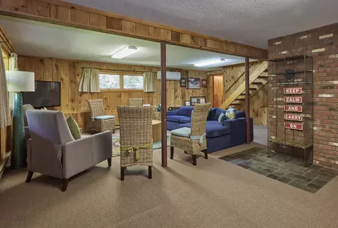 Living - 13 Circle View Dr, Dover, VT 05356 photo 14 of 14