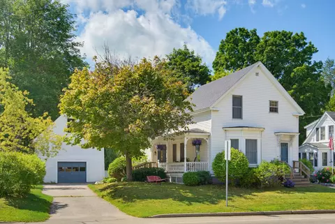 195 S Main St, Rochester, NH 03867