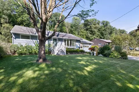 25 Mills Ave, South Burlington, VT 05403