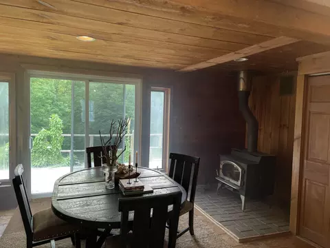 Dining - 1752 E Dover Road Rd, Dover, VT 05356 photo 1 of 1