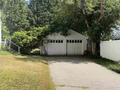 Exterior - 20 Carroll St, Exeter, NH 03833 photo 2 of 6