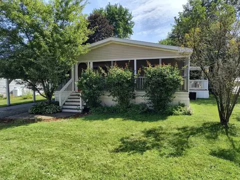 12 Starling St, Keene, NH 03431