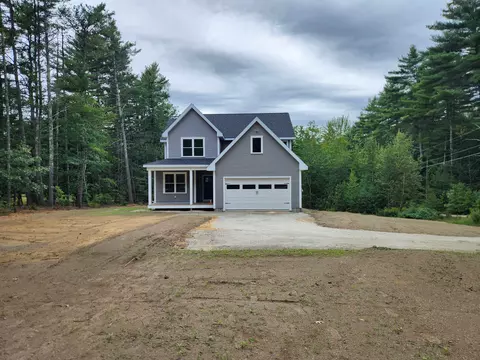 18 Lee Rd, Barrington, NH 03825