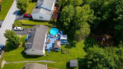 171 Garbrooke Dr, Bennington, VT 05201