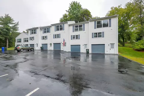 1325 Candia Rd #10, Manchester, NH 03109