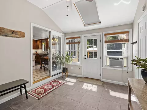 Entry Way - 1 Roberts Rd, Dover, NH 03820 photo 2 of 3