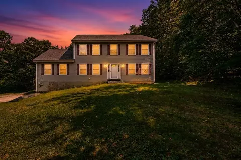 17 Frohock Brook Rd, Alton, NH 03810