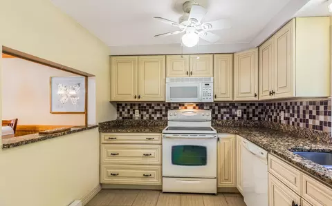 Kitchen - 51 Seabury, Hampton, NH 03842 photo 1 of 3