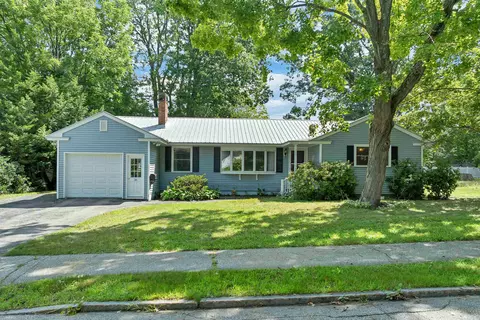36 Rowell St, Laconia, NH 03246