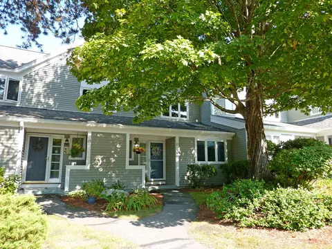 23 Aster Ct, Nashua, NH 03062