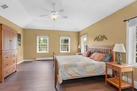 Bedroom - 17 Sherry Cir, Brentwood, NH 03833 photo 3 of 8
