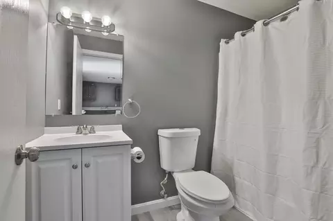 Bath - 12 E Side Dr #19, Concord, NH 03301 photo 1 of 1