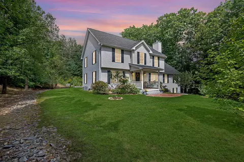 121 Birkdale Rd, Bedford, NH 03110