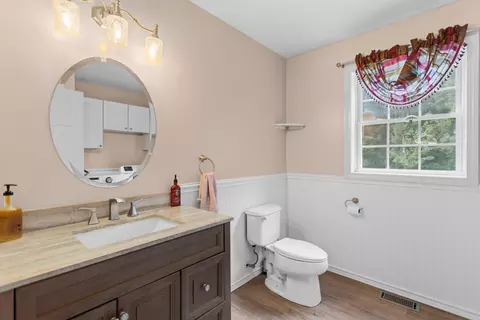 Bath - 124 Olde Bridge Ln, Epping, NH 03042 photo 1 of 3