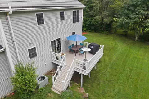 Exterior - 124 Olde Bridge Ln, Epping, NH 03042 photo 2 of 4