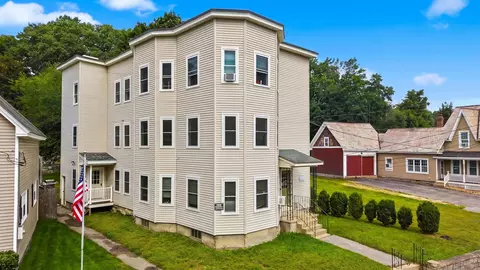 61 B St, Manchester, NH 03102