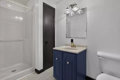 Bath - 7 Danforth Rd, Rindge, NH 03461 photo 1 of 1