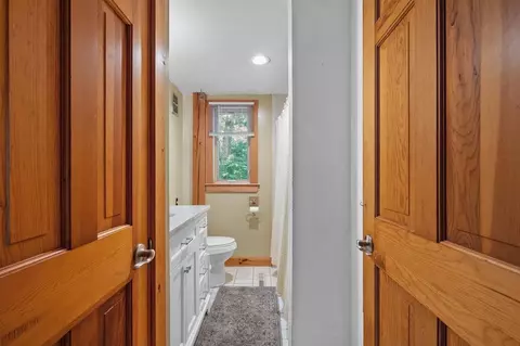 Entry Way - 94 Old Lee Rd, Newfields, NH 03856 photo 1 of 3