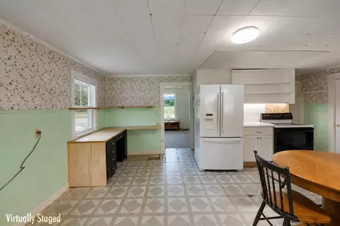 Kitchen - 31-33 Gorham Bridge Rd, Proctor, VT 05765 photo 6 of 8
