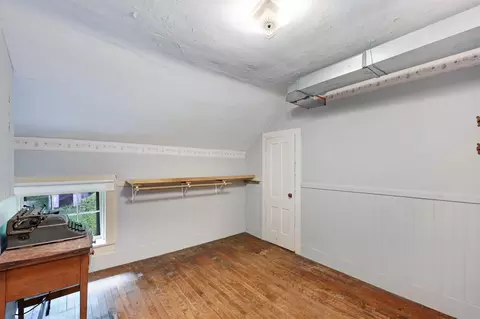 Bedroom - 31-33 Gorham Bridge Rd, Proctor, VT 05765 photo 2 of 6