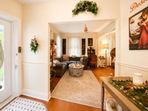 Entry Way - 311 Dover Rd, Newfane, VT 05351 photo 5 of 6