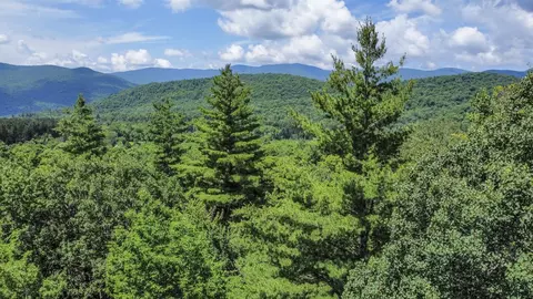 2800 N Hollow Rd, Granville, VT 05747