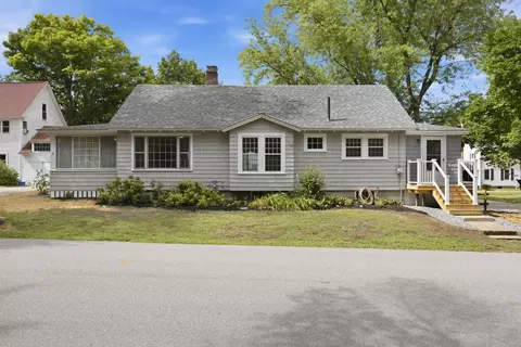 3 Sylvester St, Concord, NH 03301