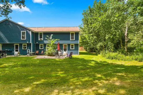 Exterior - 105 Stonegate Ln, Derry, NH 03038 photo 5 of 7