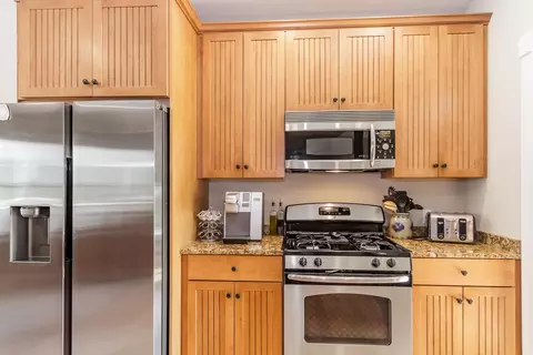 Kitchen - 6 Rosewood St, Windham, NH 03087 photo 4 of 8