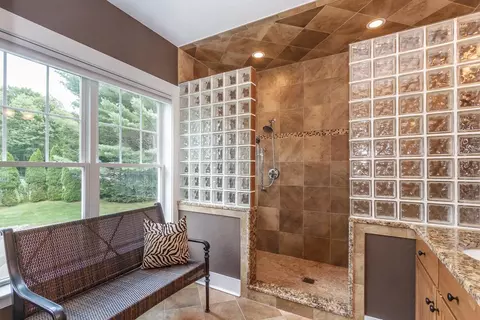 Bath - 6 Rosewood St, Windham, NH 03087 photo 1 of 6