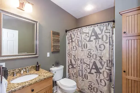 Bath - 6 Rosewood St, Windham, NH 03087 photo 5 of 6