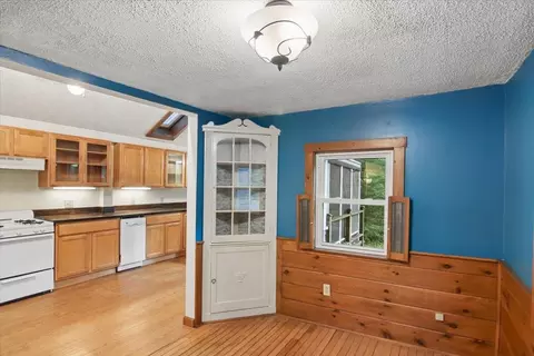 Dining - 94- Nh 127 Rte, Warner, NH 03278 photo 1 of 1