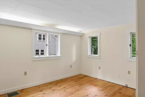Bedroom - 94- Nh 127 Rte, Warner, NH 03278 photo 1 of 6